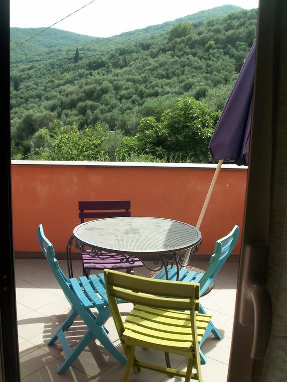 Immerso nel Verde Chiusavecchia Zimmer foto